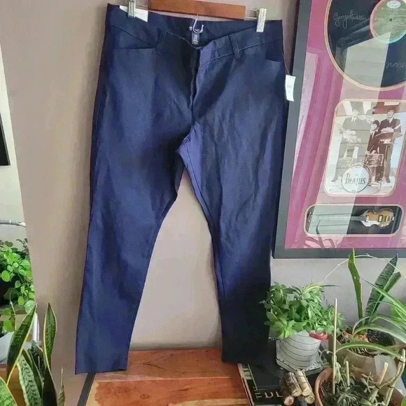 GAP Pants - Brand New GAP Slim City Women's Ankle Pants Navy Blue Size 14R Pockets